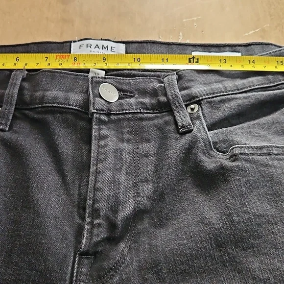 Frame Jeans - Picture 4 of 7